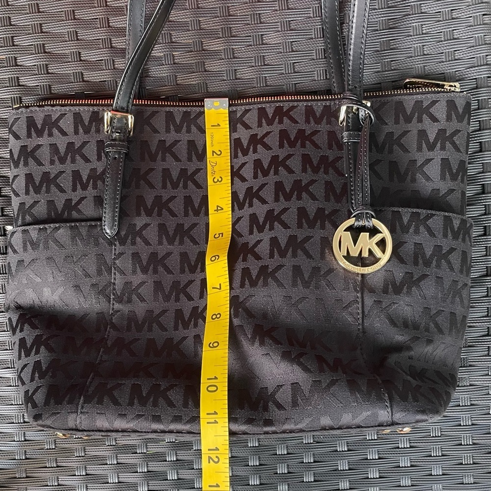 MICHAEL KORS BAG,Michael Kors Black Monogram Handbag - Picture 9 of 17